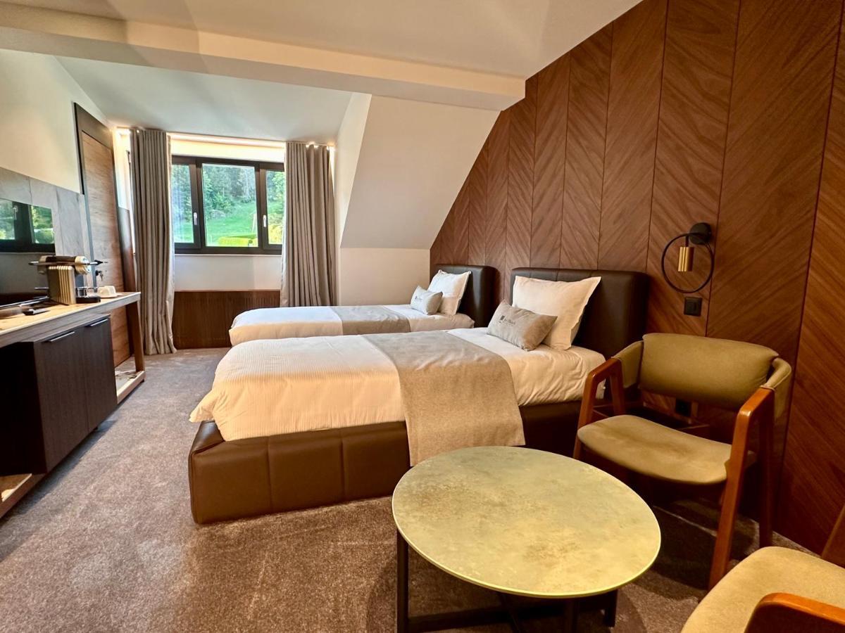 Hotel Restaurant & Spa Les Planets Les Rasses Eksteriør bilde